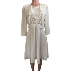 Roolee Ivory Dress Size MEDIUM with 3/4 Sleeves | Shirred Waist |Yoke Detail Top